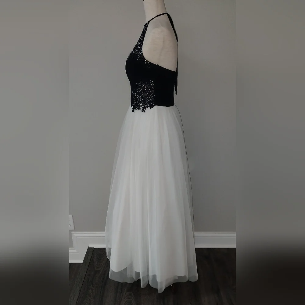 Blondie Nights by Stacy Sklar Navy Blue/ White Tulle Halter Formal Dress Size 7 - Picture 8 of 16